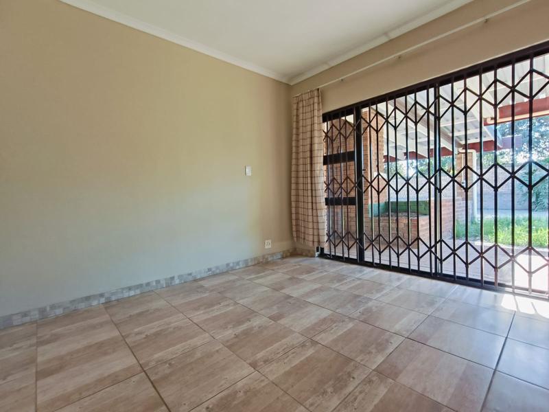 4 Bedroom Property for Sale in Schoongezicht Western Cape